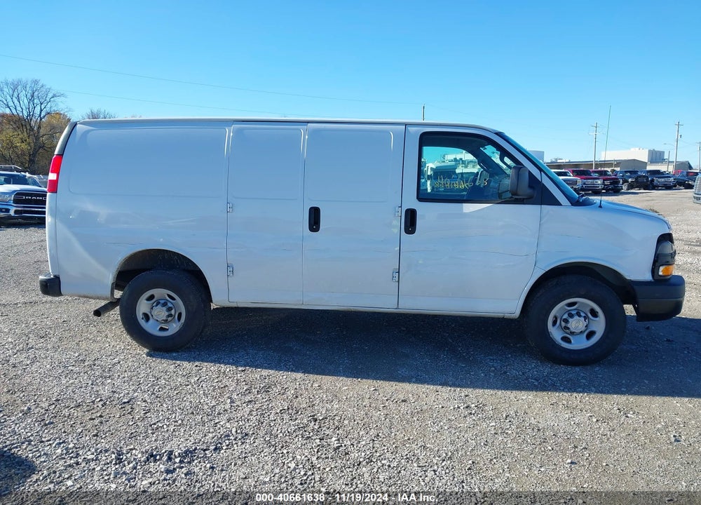 2022 CHEVROLET EXPRESS CARGO RWD 2500 REGULAR WHEELBASE WT VIN: 1GCWGAF73N1155904