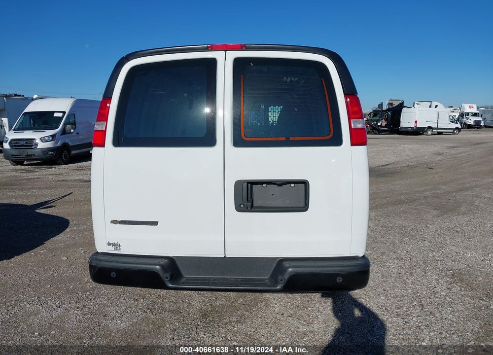 2022 CHEVROLET EXPRESS CARGO RWD 2500 REGULAR WHEELBASE WT VIN: 1GCWGAF73N1155904