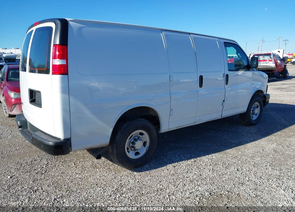 2022 CHEVROLET EXPRESS CARGO RWD 2500 REGULAR WHEELBASE WT VIN: 1GCWGAF73N1155904