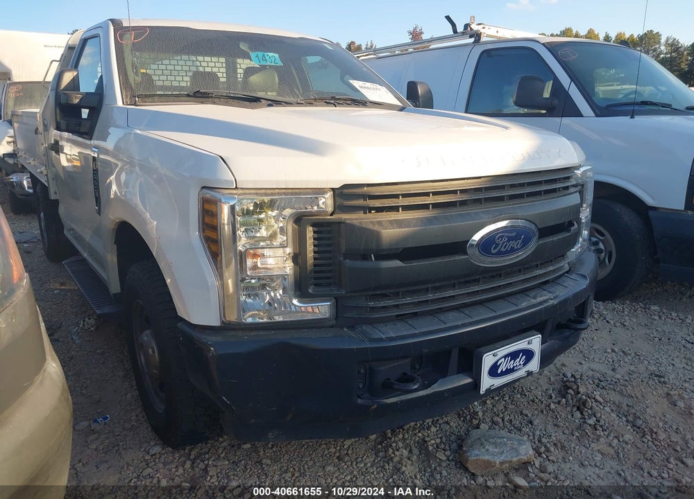 2019 FORD F-250 XL VIN: 1FDBF2A64KEG59657
