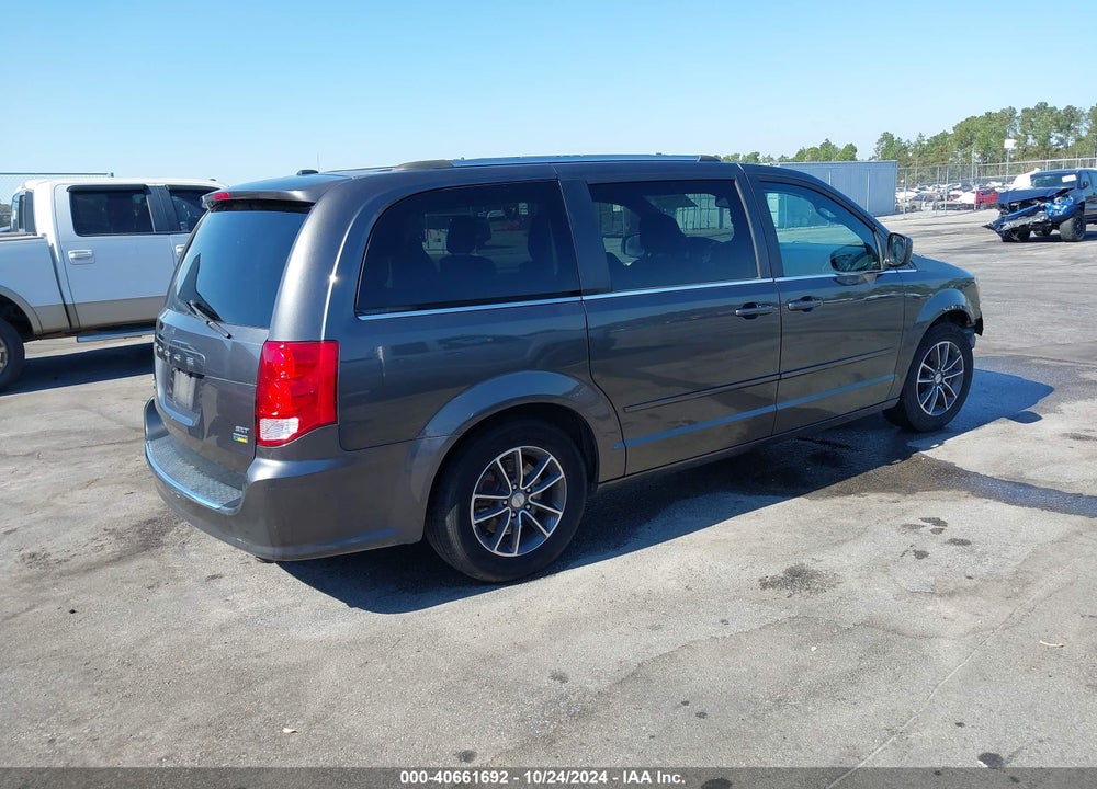 2017 DODGE GRAND CARAVAN SXT VIN: 2C4RDGCG5HR800033