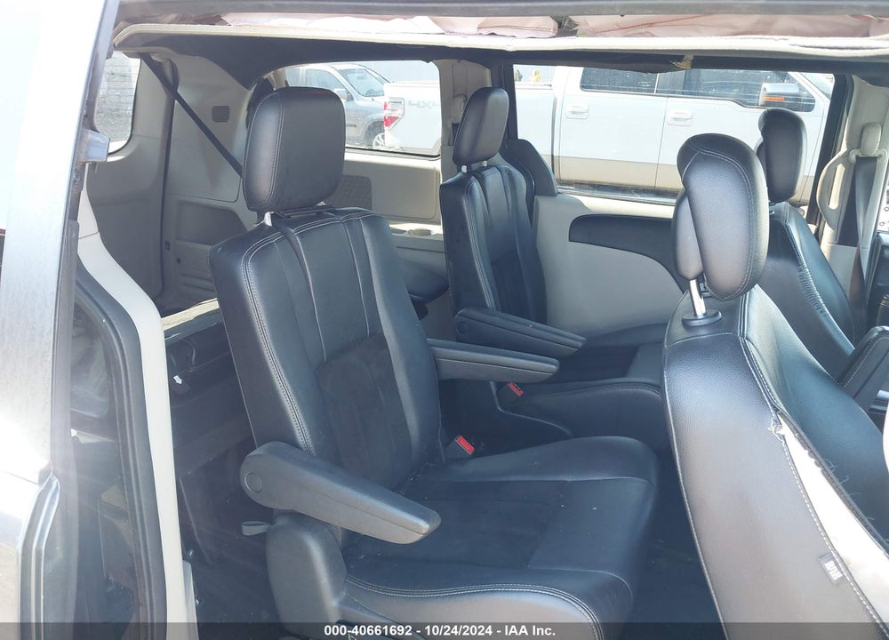 2017 DODGE GRAND CARAVAN SXT VIN: 2C4RDGCG5HR800033