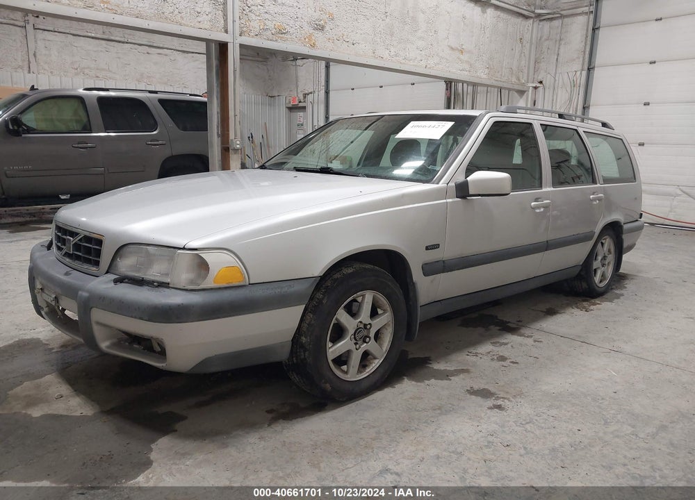 1998 VOLVO V70 AWD VIN: YV1LZ5648W2436547