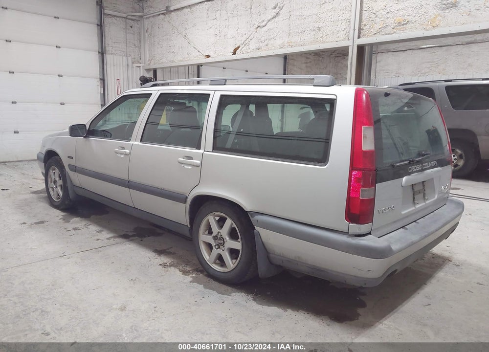 1998 VOLVO V70 AWD VIN: YV1LZ5648W2436547