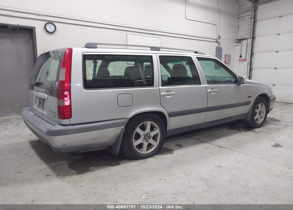 1998 VOLVO V70 AWD VIN: YV1LZ5648W2436547