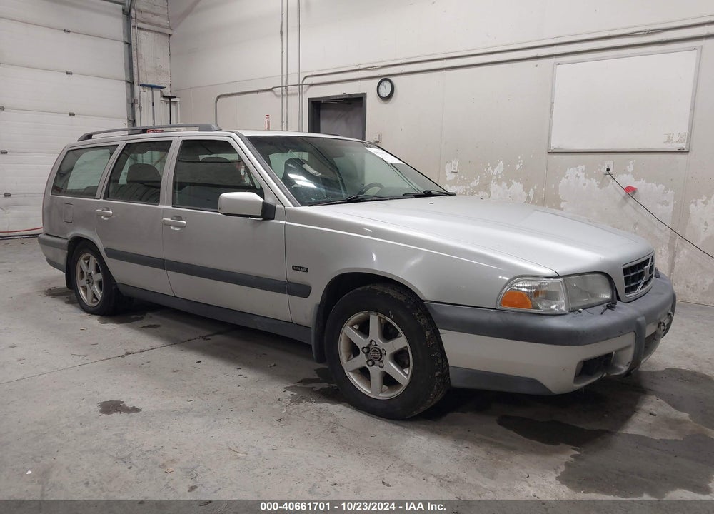1998 VOLVO V70 AWD VIN: YV1LZ5648W2436547