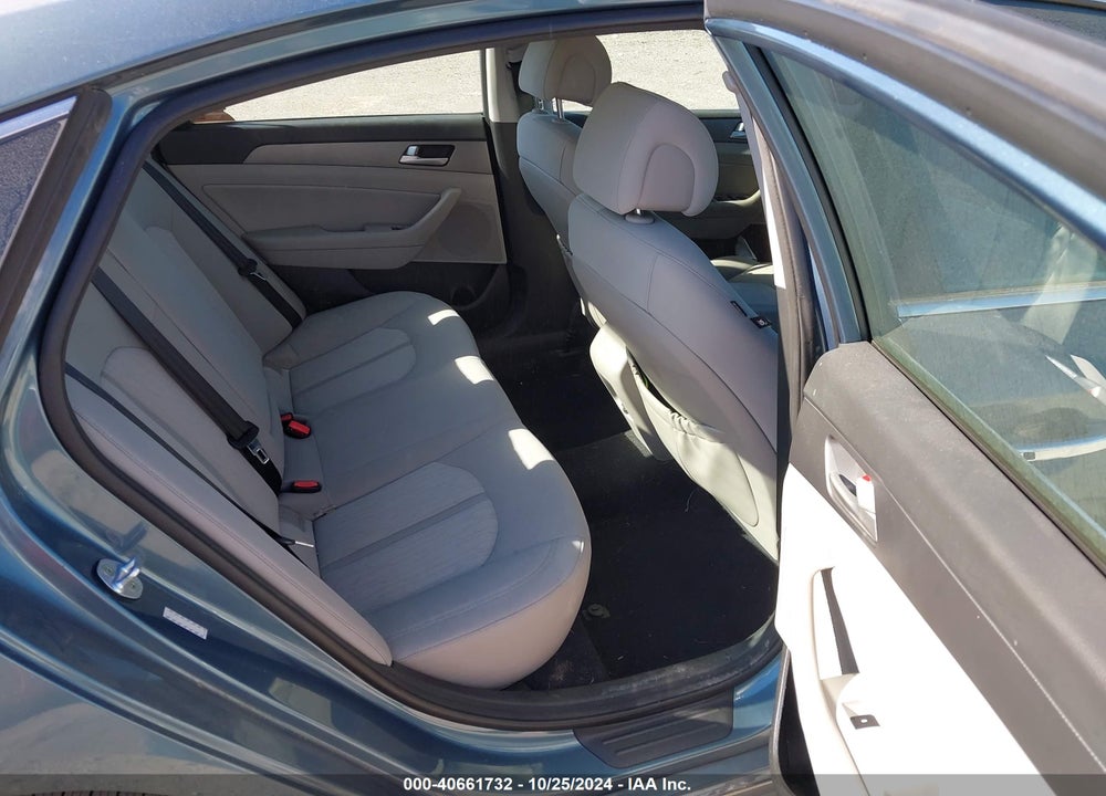 2016 HYUNDAI SONATA HYBRID SE VIN: KMHE24L15GA015427