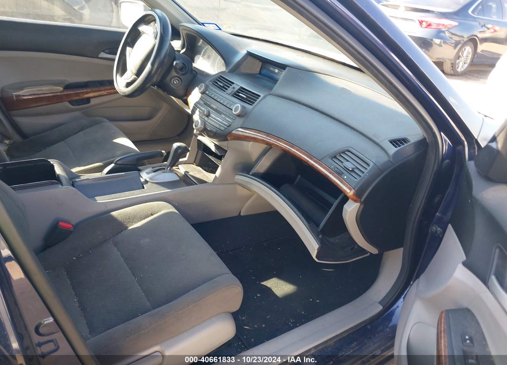2012 HONDA ACCORD 2.4 EX VIN: 1HGCP2F73CA041277