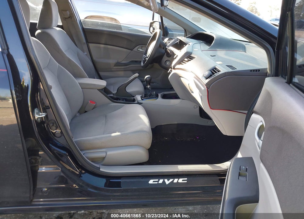 2012 HONDA CIVIC LX VIN: 19XFB2E50CE064037