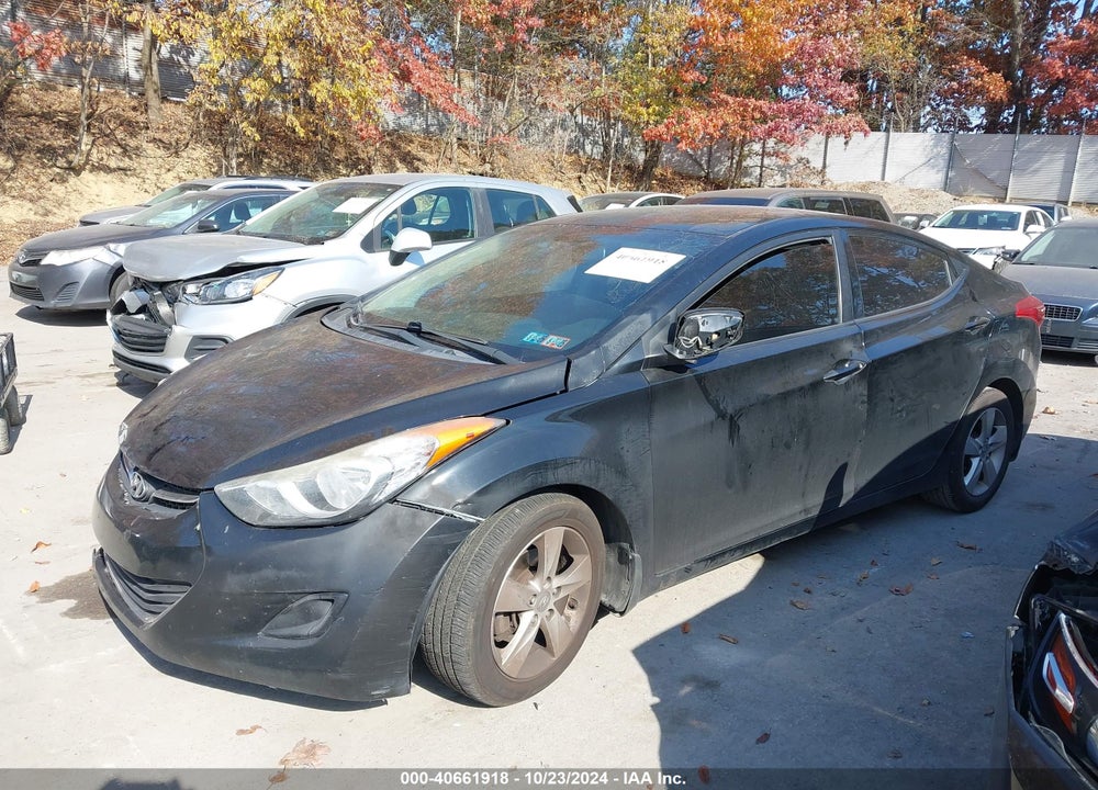 2013 HYUNDAI ELANTRA VIN: 5NPDH4AE1DH304412