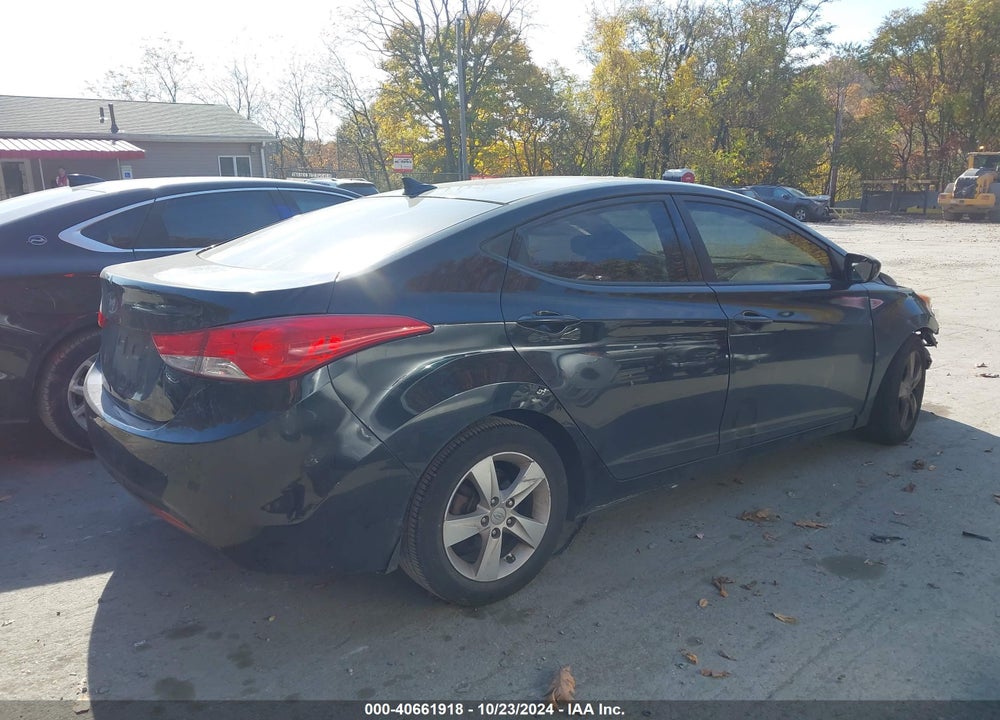 2013 HYUNDAI ELANTRA VIN: 5NPDH4AE1DH304412