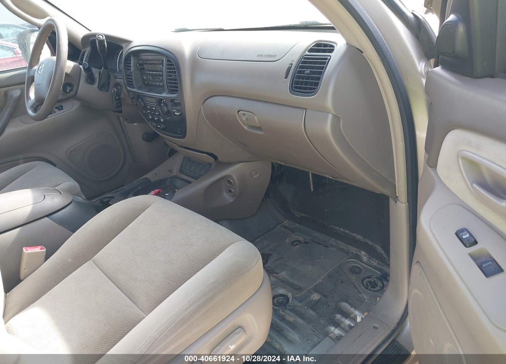 2005 TOYOTA SEQUOIA SR5 V8 VIN: 5TDBT44A75S255825