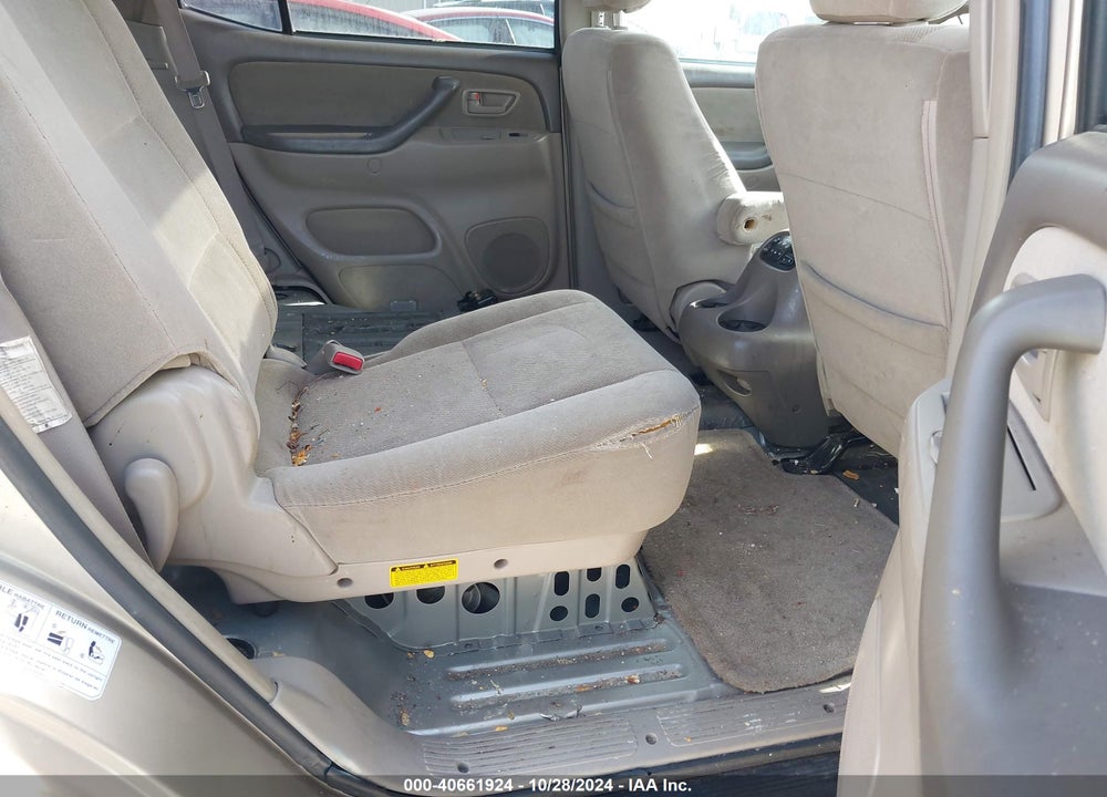 2005 TOYOTA SEQUOIA SR5 V8 VIN: 5TDBT44A75S255825