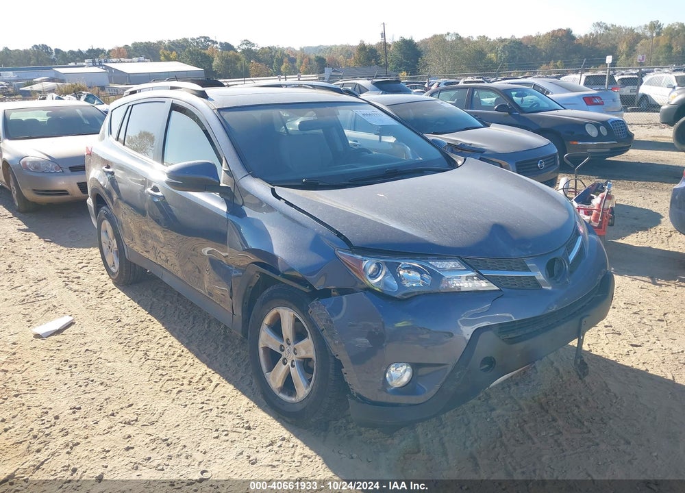 2013 TOYOTA RAV4 XLE VIN: JTMRFREV2DD038424