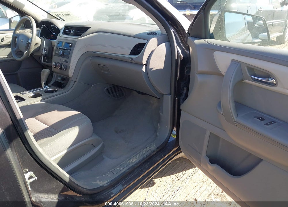 2014 CHEVROLET TRAVERSE LS VIN: 1GNKVFED6EJ335510