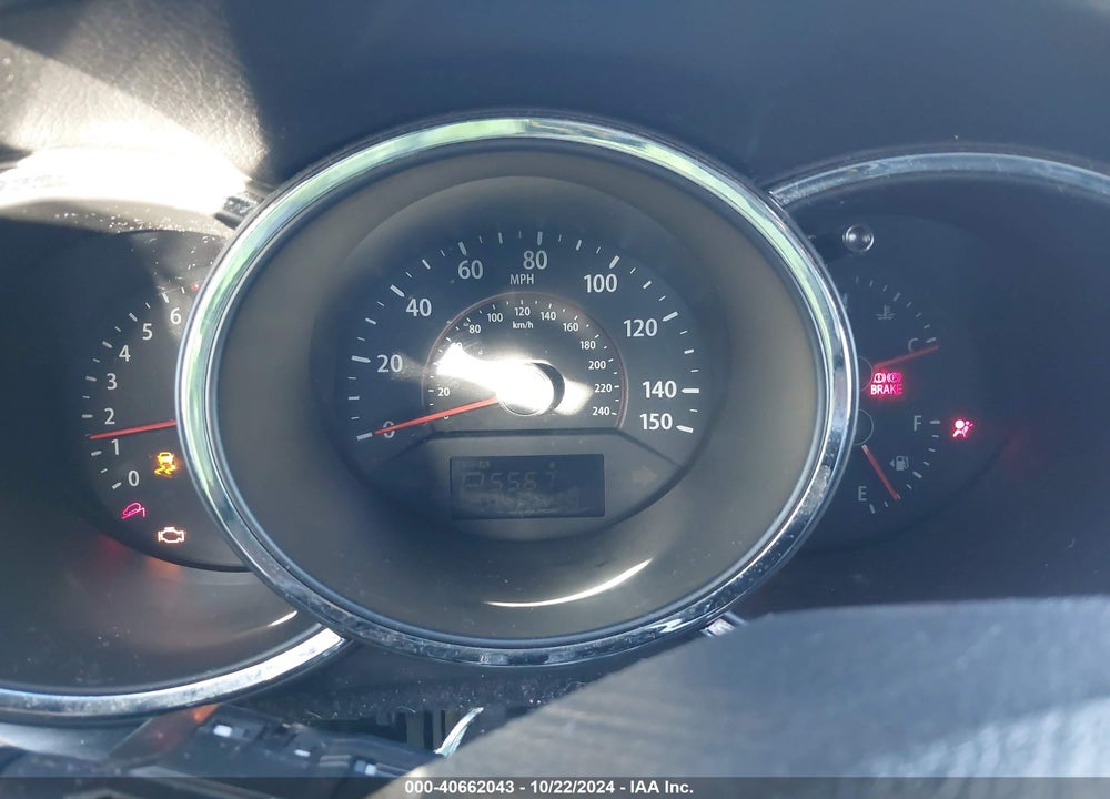 2011 KIA SORENTO LX V6 VIN: 5XYKT4A28BG141175