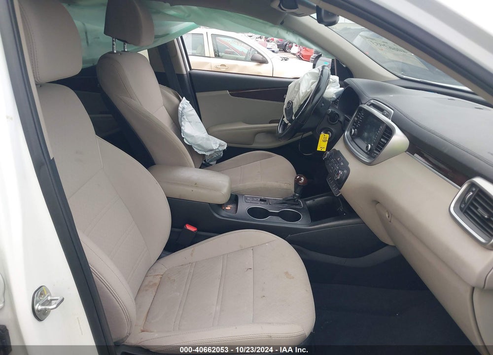 2017 KIA SORENTO 2.4L LX VIN: 5XYPG4A31HG259306