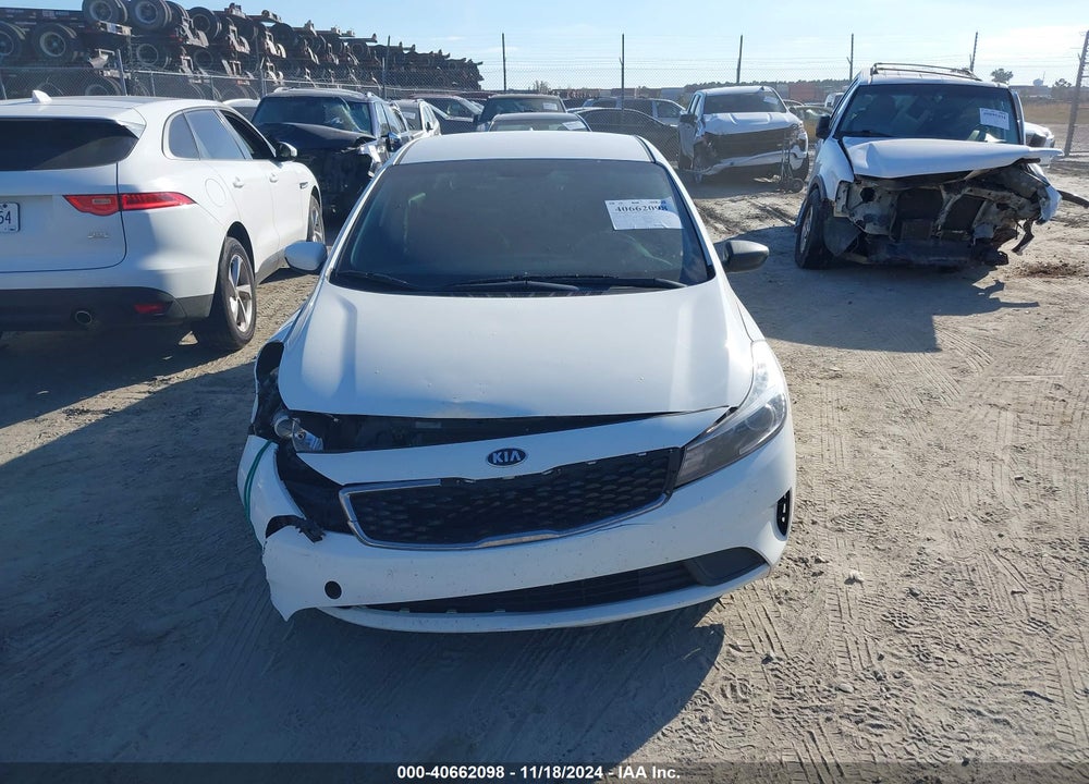 2018 KIA FORTE S VIN: 3KPFL4A79JE215180