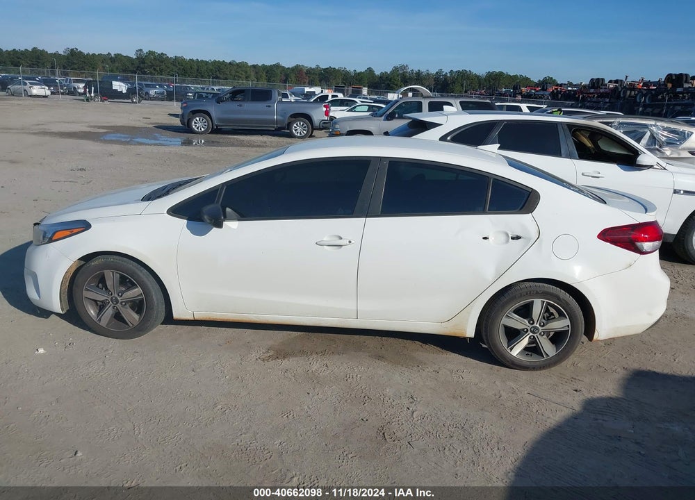 2018 KIA FORTE S VIN: 3KPFL4A79JE215180