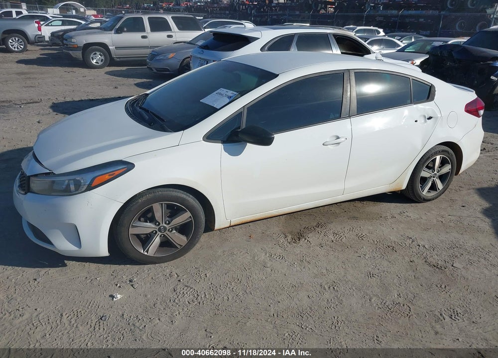 2018 KIA FORTE S VIN: 3KPFL4A79JE215180