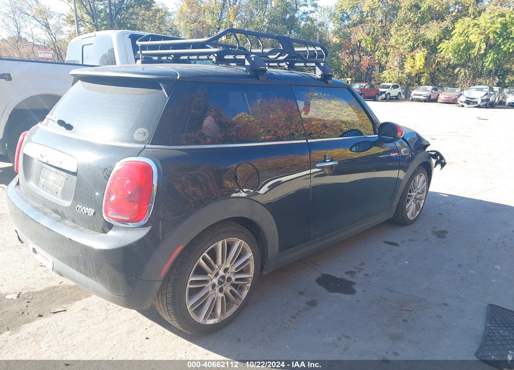 2014 MINI HARDTOP COOPER VIN: WMWXM5C59ET972884