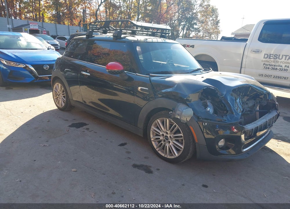 2014 MINI HARDTOP COOPER VIN: WMWXM5C59ET972884