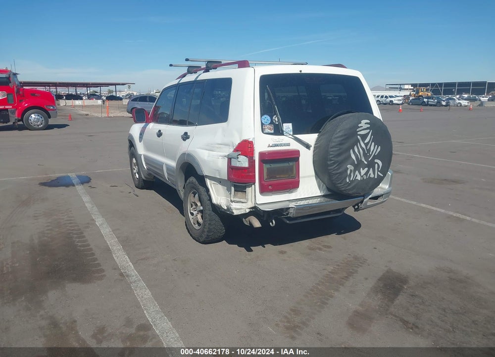 2001 MITSUBISHI MONTERO XLS VIN: JA4MW31R61J026025