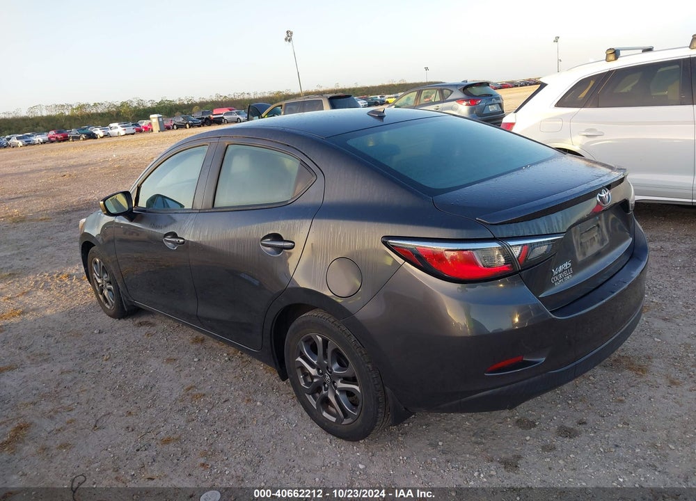 2019 TOYOTA YARIS LE VIN: 3MYDLBYV8KY501166