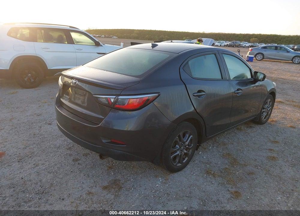 2019 TOYOTA YARIS LE VIN: 3MYDLBYV8KY501166