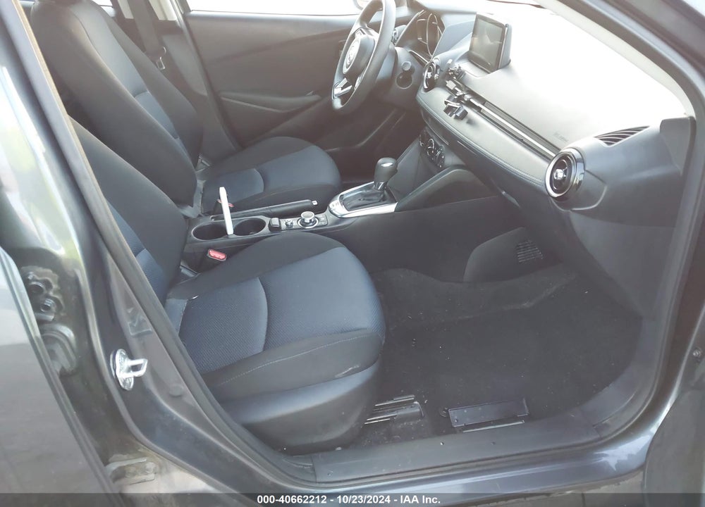 2019 TOYOTA YARIS LE VIN: 3MYDLBYV8KY501166