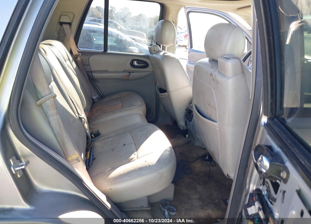 2005 CHEVROLET TRAILBLAZER LT VIN: 1GNDS13S552242025