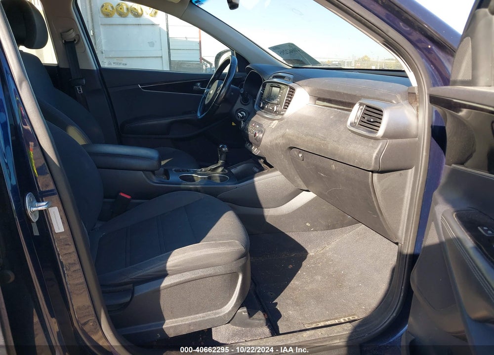 2016 KIA SORENTO 2.4L LX VIN: 5XYPGDA36GG064980