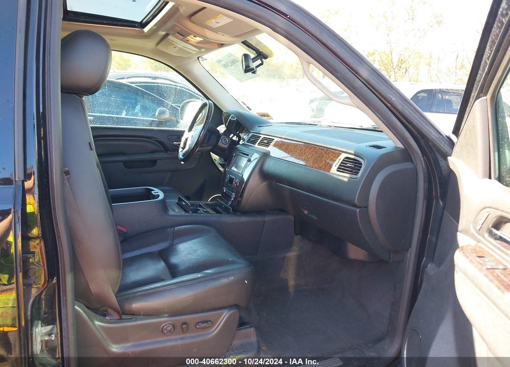 2014 GMC YUKON XL 1500 DENALI VIN: 1GKS2MEF4ER185782