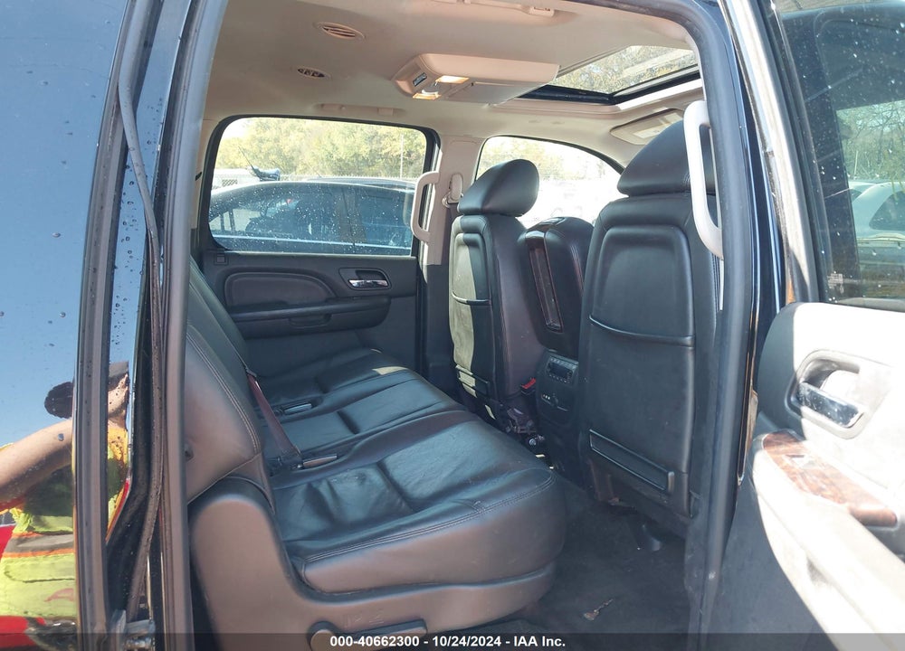 2014 GMC YUKON XL 1500 DENALI VIN: 1GKS2MEF4ER185782