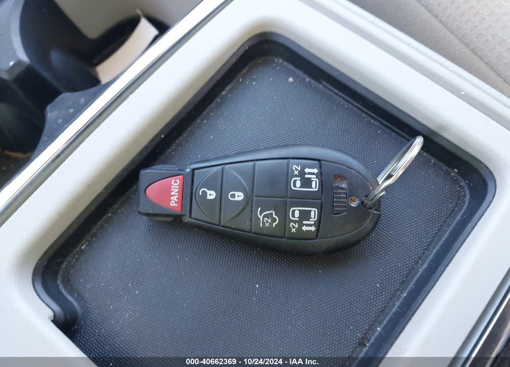 2011 DODGE GRAND CARAVAN MAINSTREET VIN: 2D4RN3DG0BR729175