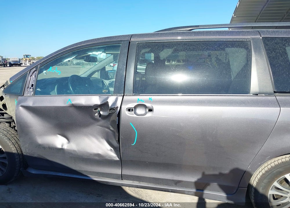 2019 TOYOTA SIENNA XLE 8 PASSENGER VIN: 5TDYZ3DC9KS992203
