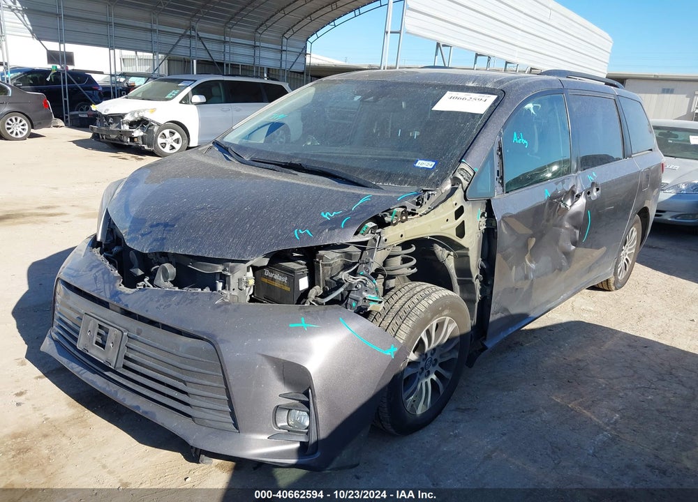 2019 TOYOTA SIENNA XLE 8 PASSENGER VIN: 5TDYZ3DC9KS992203