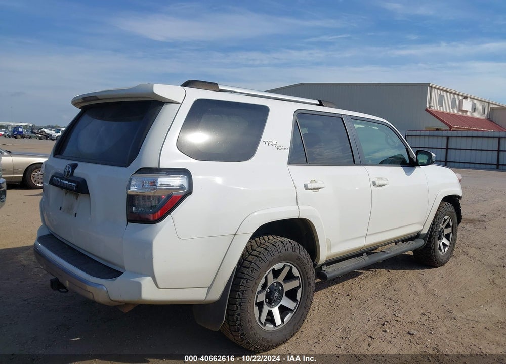 2018 TOYOTA 4RUNNER TRD OFF ROAD VIN: JTEBU5JR3J5559100
