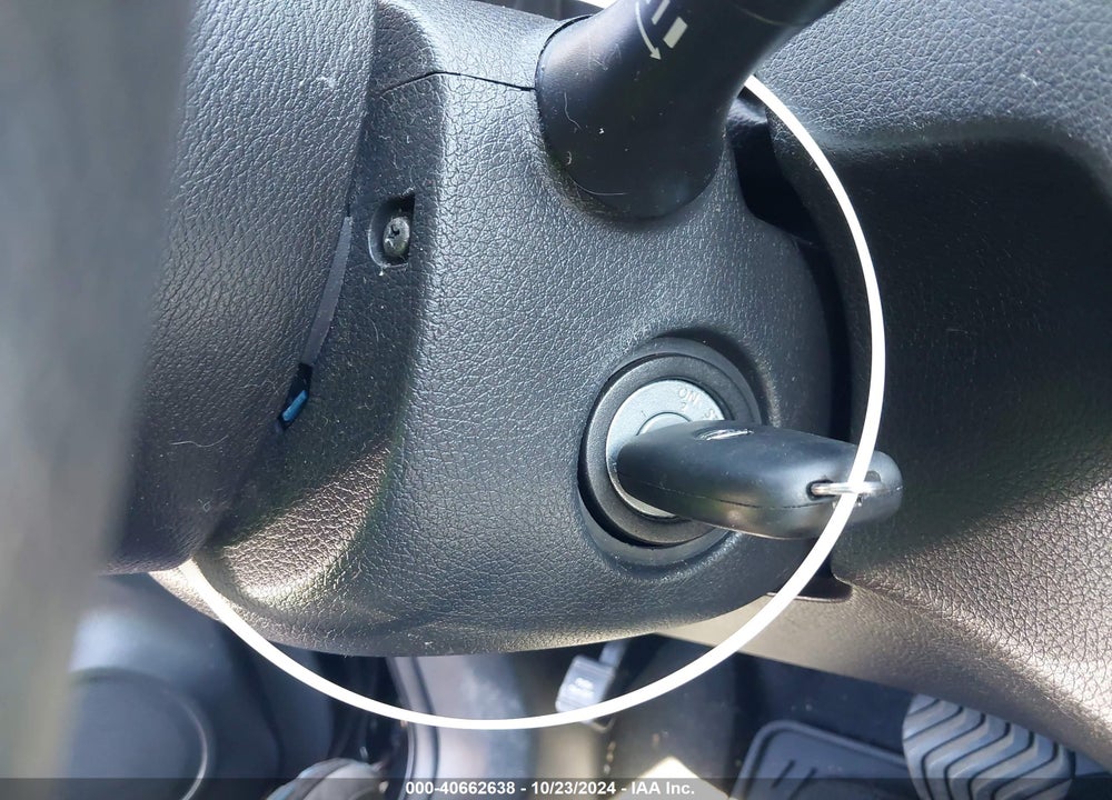 2018 NISSAN ROGUE S VIN: 5N1AT2MV3JC723253