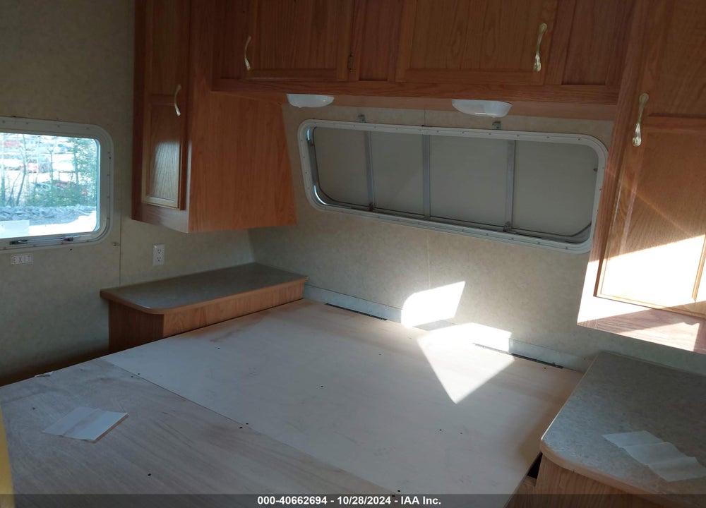2005 JAYCO TRAVEL TRAILER VIN: 1UJBJ02P951EN0234