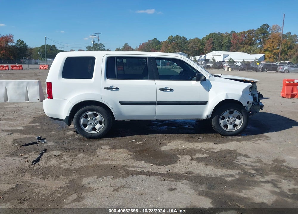 2013 HONDA PILOT LX VIN: 5FNYF4H28DB035214