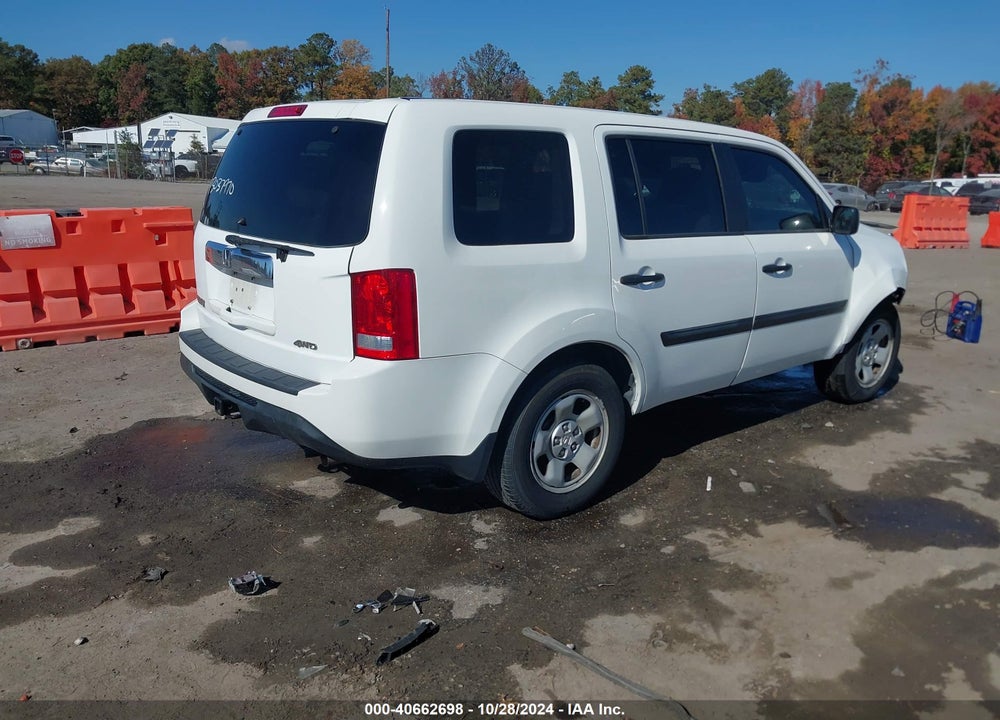 2013 HONDA PILOT LX VIN: 5FNYF4H28DB035214