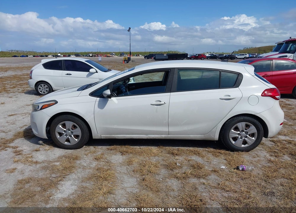 2017 KIA FORTE LX VIN: KNAFK5A87H5707811