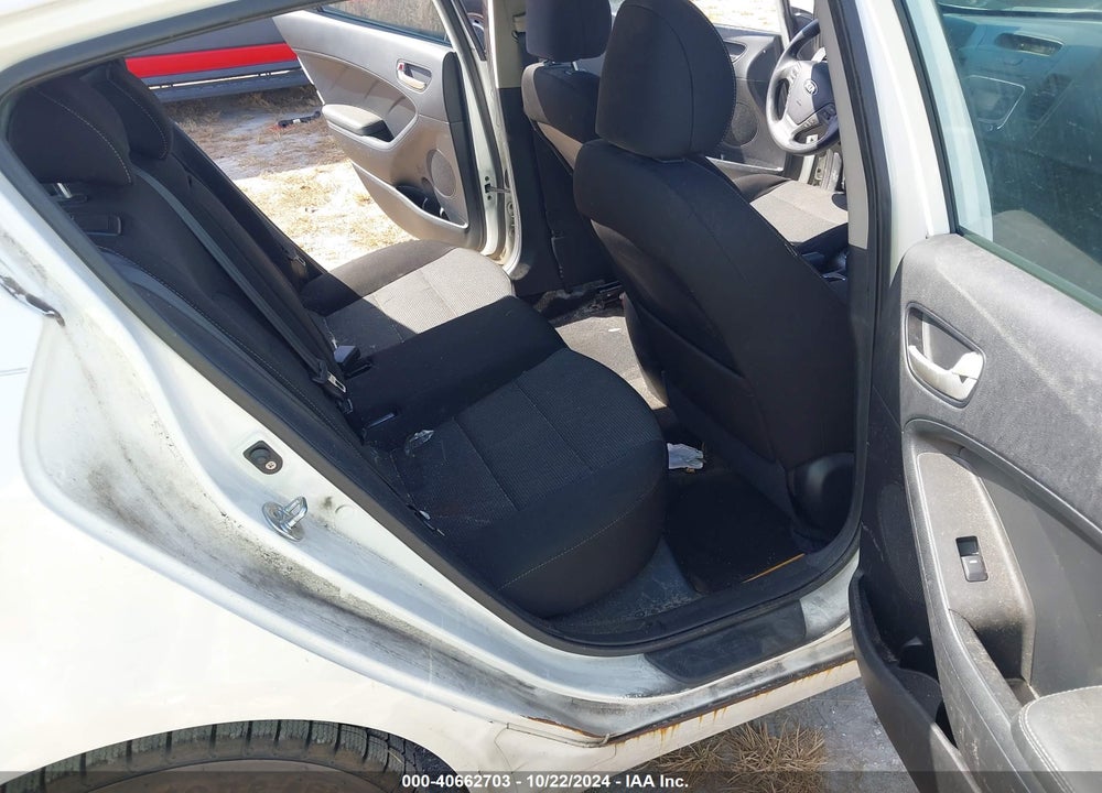 2017 KIA FORTE LX VIN: KNAFK5A87H5707811