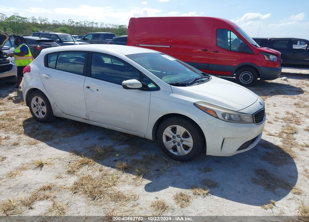 2017 KIA FORTE LX VIN: KNAFK5A87H5707811