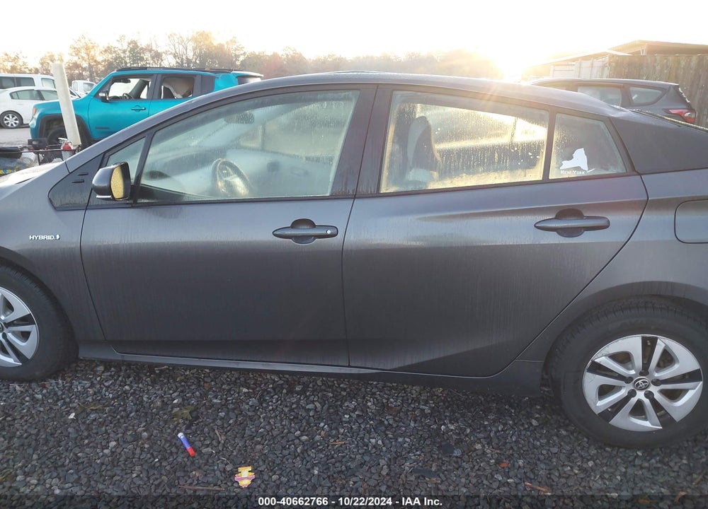 2017 TOYOTA PRIUS THREE VIN: JTDKARFU7H3539178