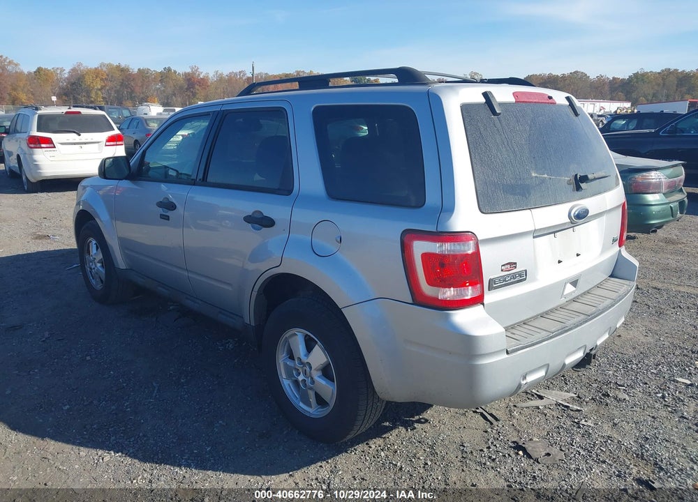 2011 FORD ESCAPE XLT VIN: 1FMCU9DG1BKA60885