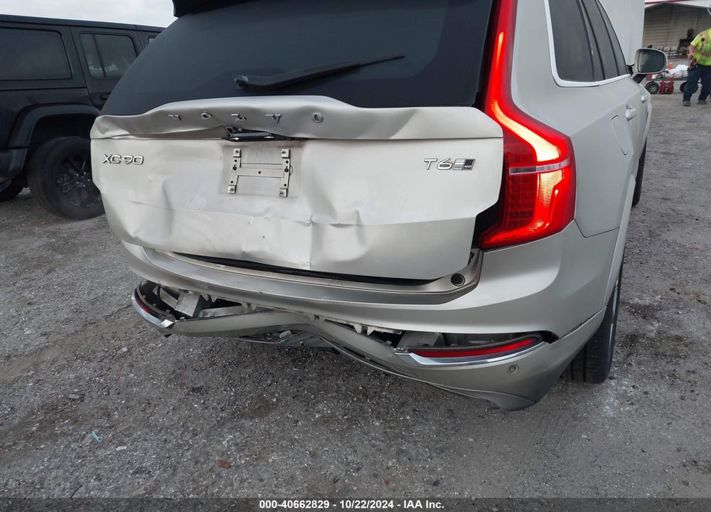 2016 VOLVO XC90 T6 INSCRIPTION VIN: YV4A22PL8G1025711