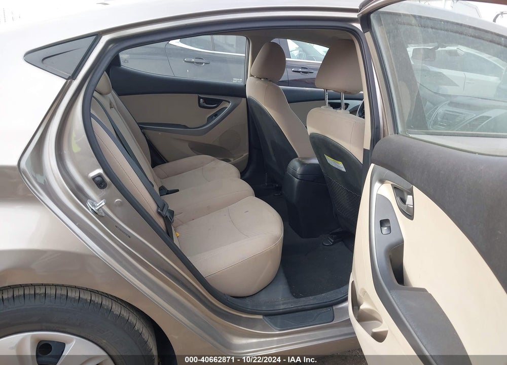 2016 HYUNDAI ELANTRA SE VIN: 5NPDH4AE9GH699198
