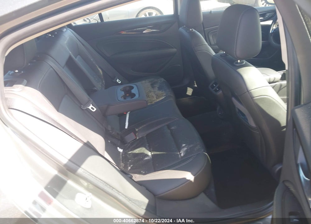 2018 BUICK REGAL SPORTBACK VIN: W04GP6SX6J1089165